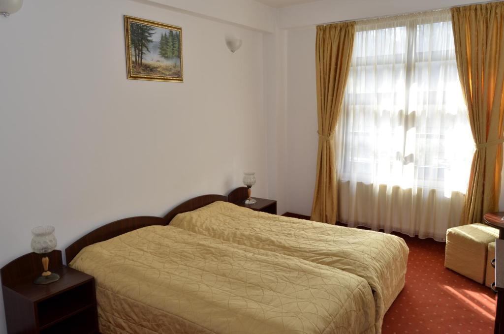 Motel Din Darste Săcele Eksteriør bilde