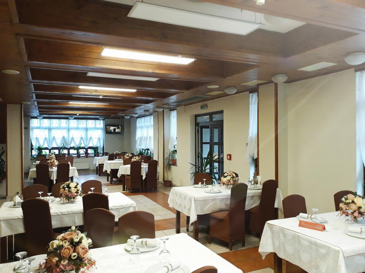 Motel Din Darste Săcele Eksteriør bilde